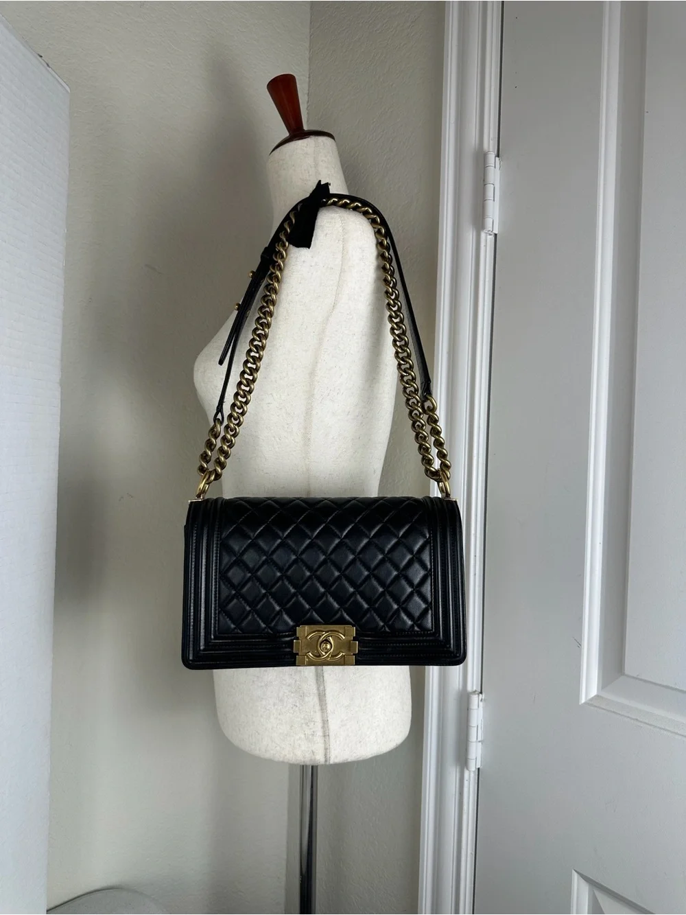 CHANEL BOY LEATHER flap Bag BLK Medium SHW